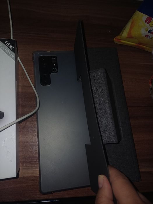 Продам новый планшет