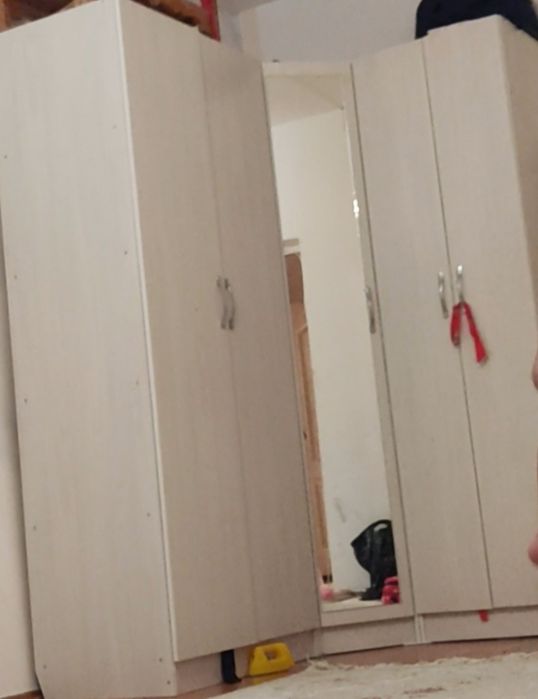 Шкаф угловой хорошем состоянии