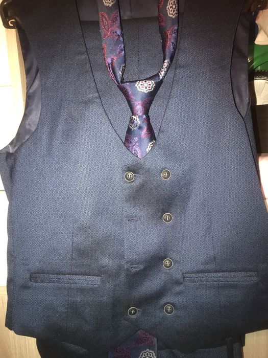 Костюм мужской