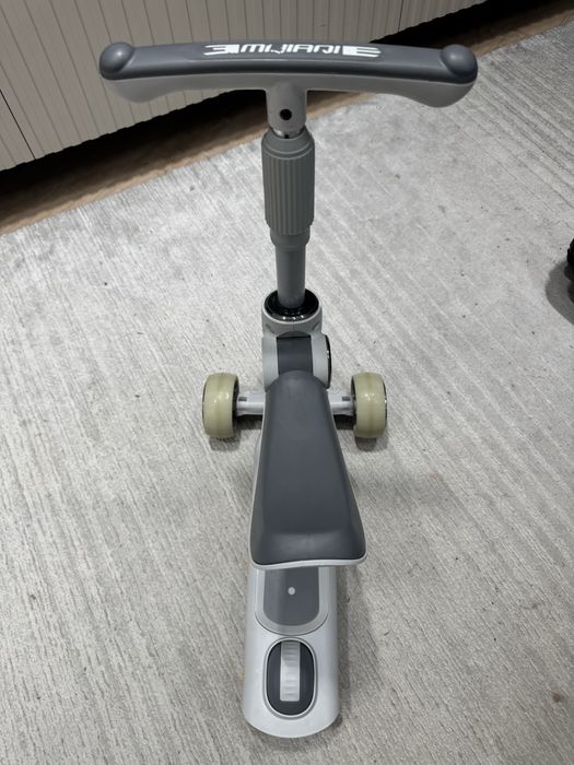 Продам самокат универсальный