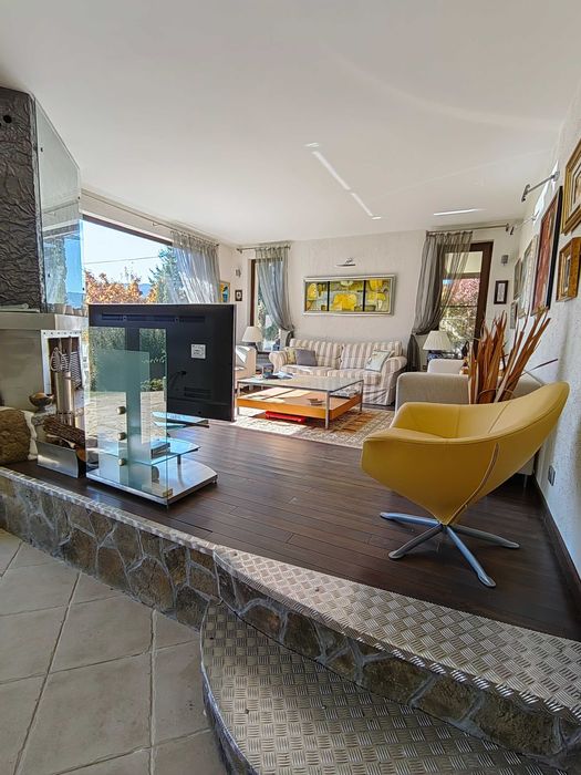 Продава се Къща в Априлци - 300 кв.м за 1167 €/кв.м - Снимка #15