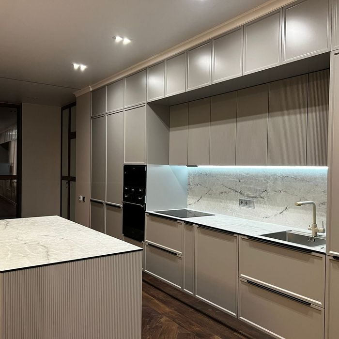 Кухонные гарнитуры под заказ индивидуально