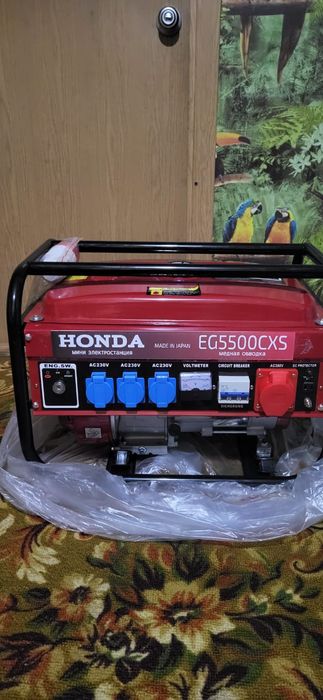 Продам бензогенератор Honda