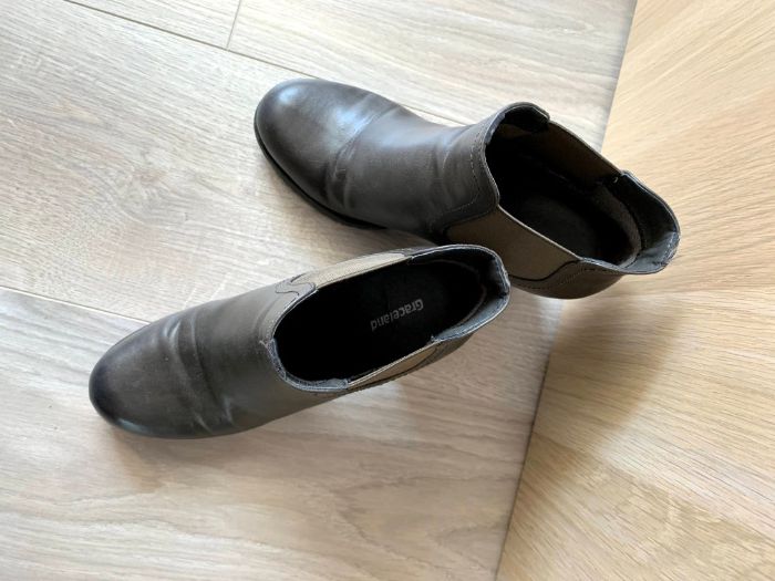 Botine Ghete dama cu toc Gri inchis Marime 37 Noi Deichmann
