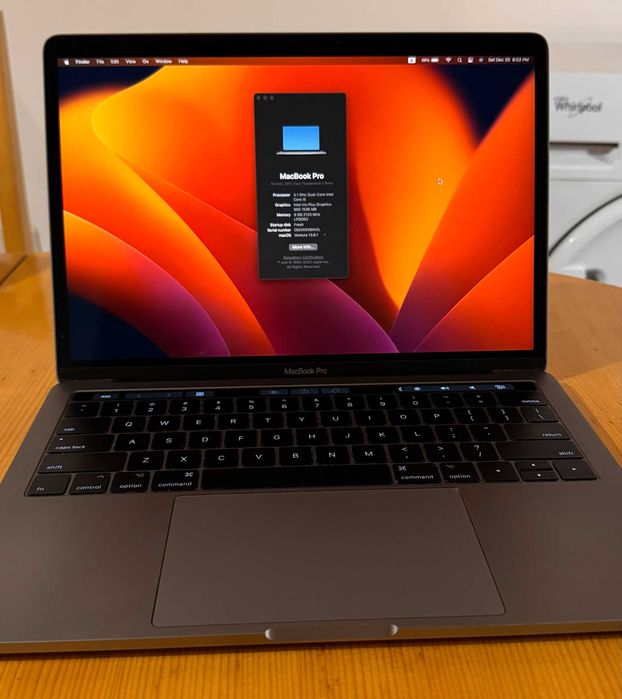 MacBook Pro 13 2017 Touch Bar 256GB (4xTB3) + СЛУШАЛКИ ПОДАРЪК