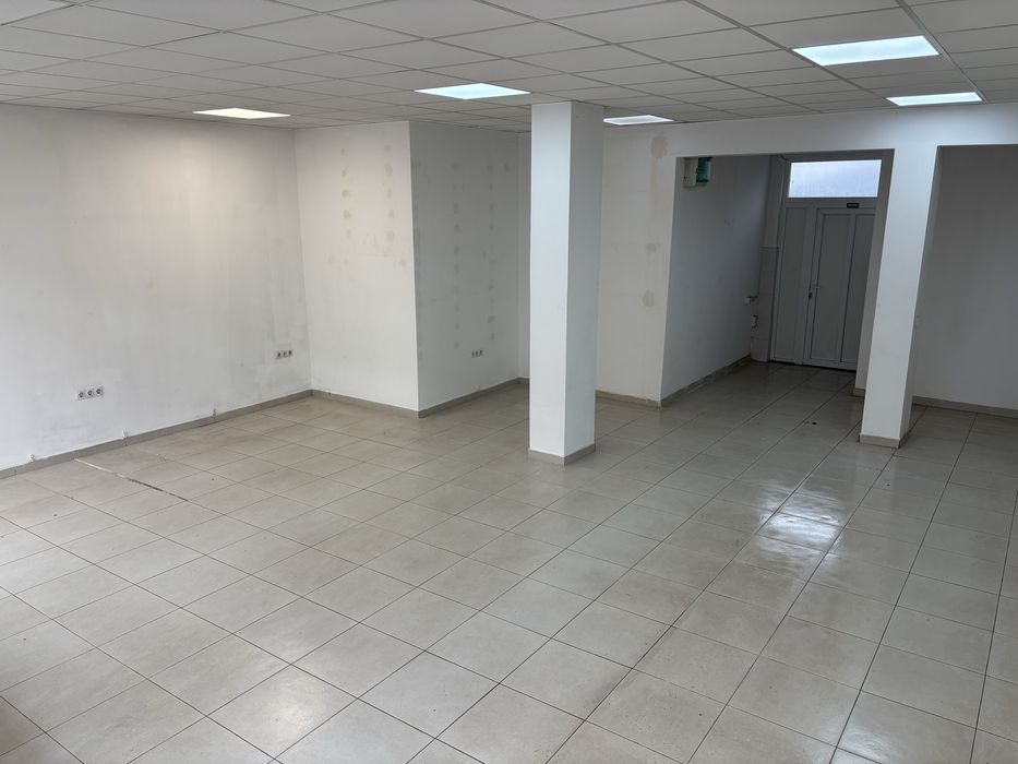 Spațiu comercial 60 mp de închiriat sau vânzare – centru Vișeu de Sus