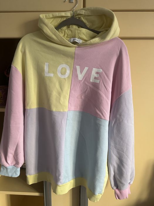 Нови дрехи за цена и размер пишете на лс