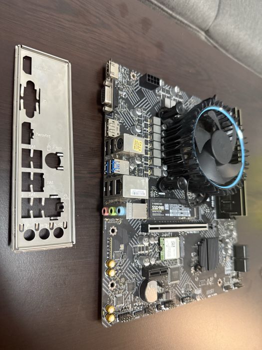 Vand schimb kit gaming i5 13400F MSI PRO H610M-G 16GB D4 SSD M2 500Gb