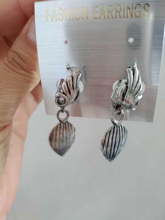 Луксозни обеци-нови