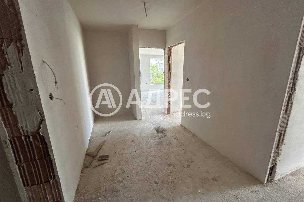 Продава се Тристаен апартамент в Варна, Възраждане 1 - 96 кв.м за 957 €/кв.м - Снимка #4