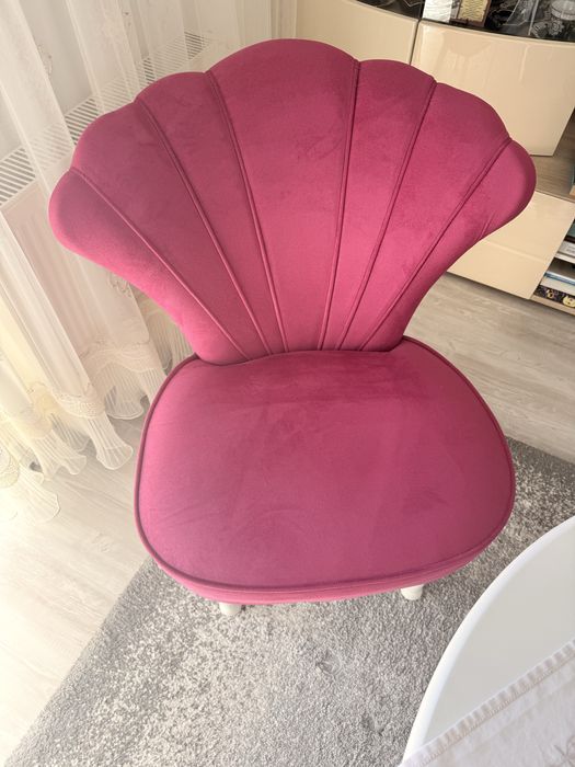 Vând masă extensibilă + 2 fotolii