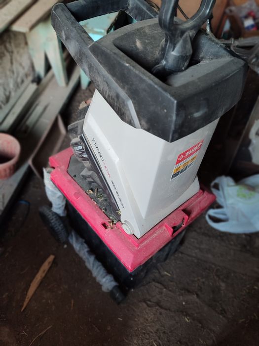 Измельчитель садового мусора