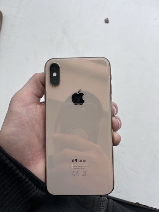 Продам Iphone XS 64 гб