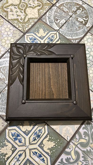 Свещник с дърворезба „Венге“