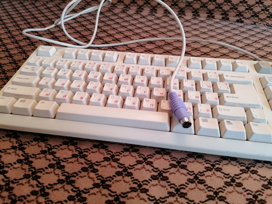 Частичен набор от компютър за Windows 98/XP