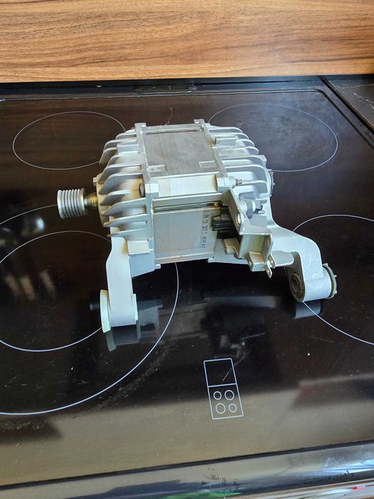 Двигател пералня