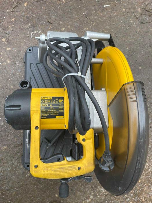 Продавам циркуляр за рязане на метал DEWALT