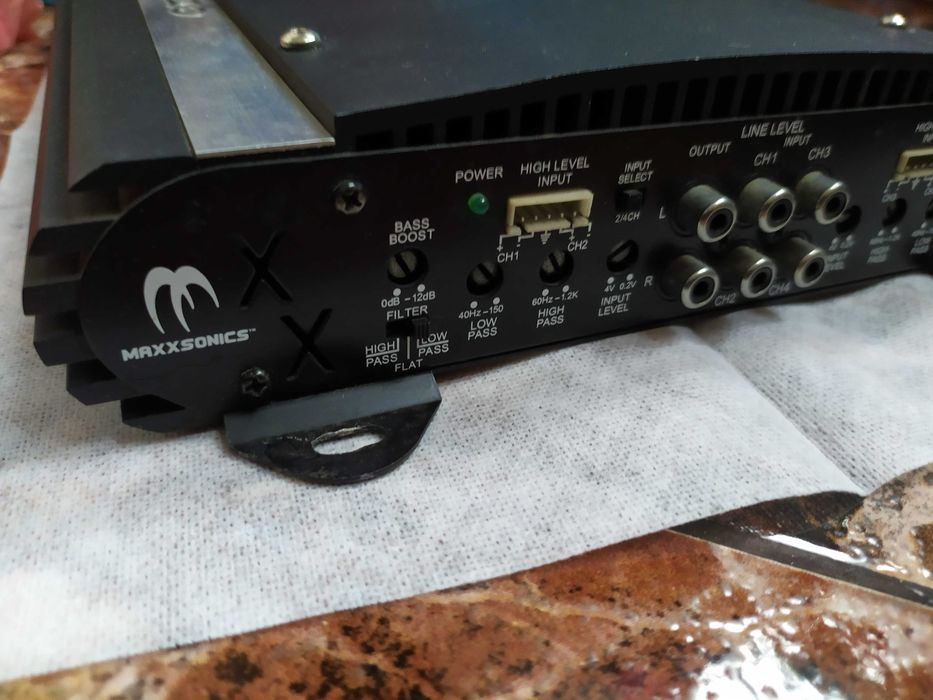 Auto ampli Crunch USA