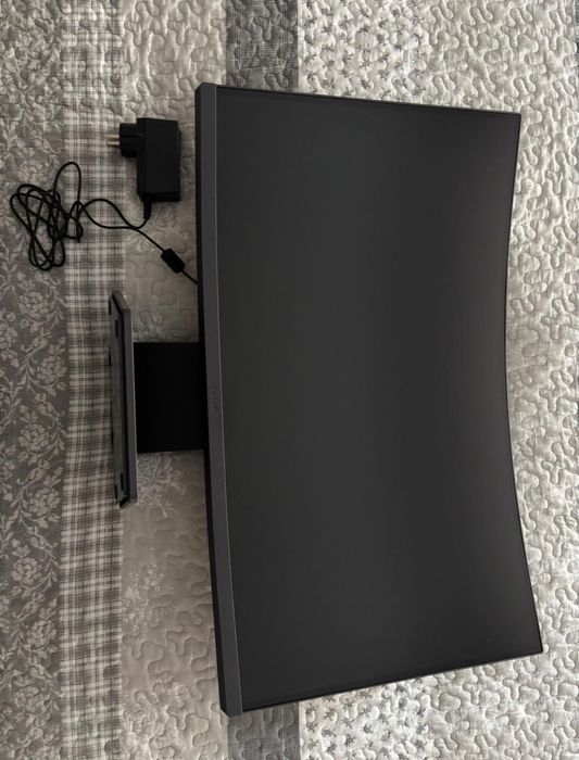 LG UltraGear 27” 180hz