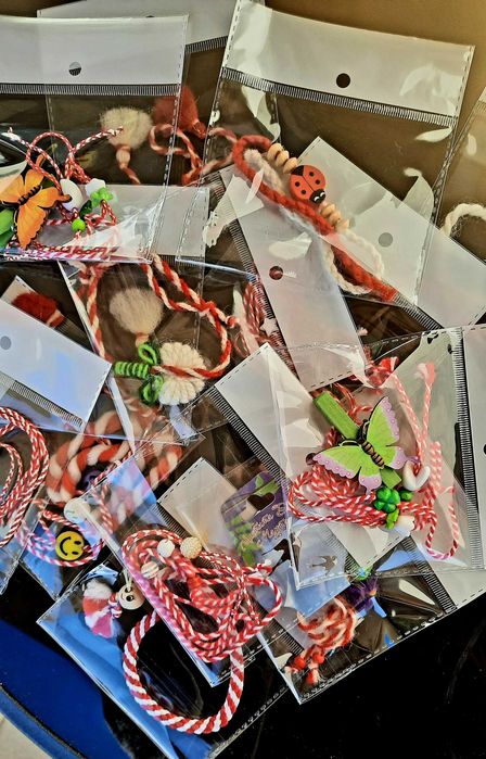 Безплатна доставка на мартеници