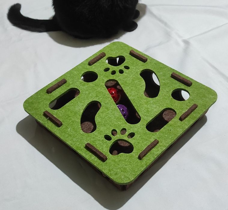 Игрушка для котенка