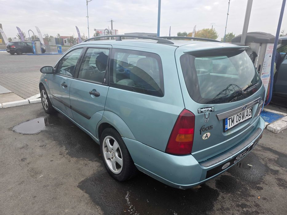 FORD Focus 2000 — imagine 4