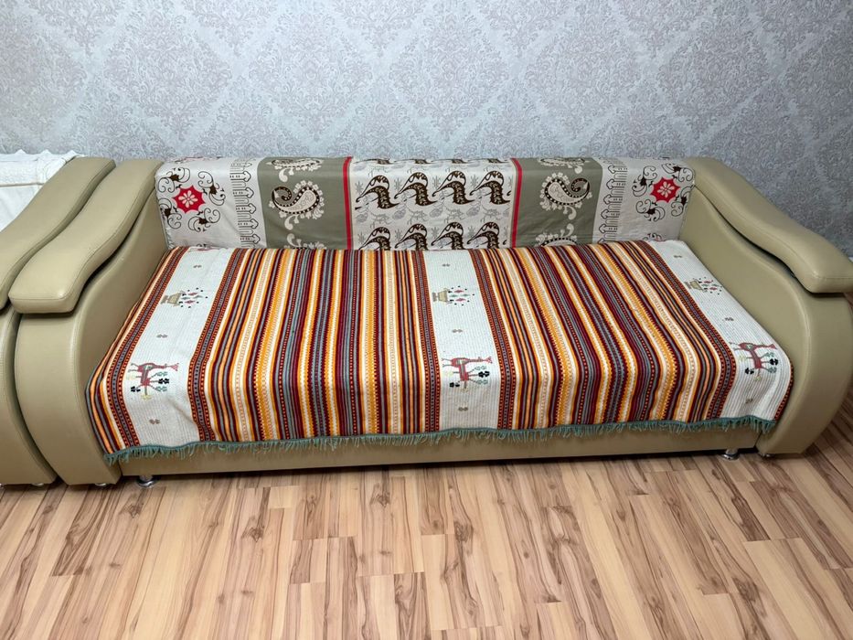 Комплект диван и кресло