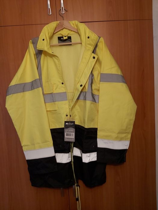 Nou - Greacă impermeabilă reflectorizantă mărimea L