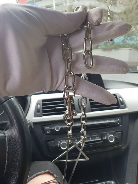 Lanț cu pentagramă