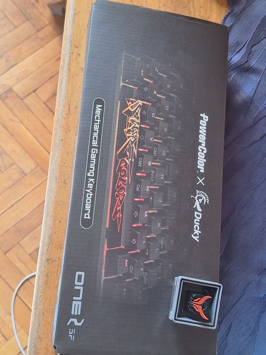 Продавам ducky one 3 mini 65%