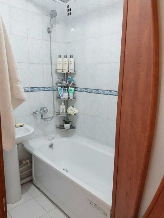 Продам  2х комн кв Тургенева