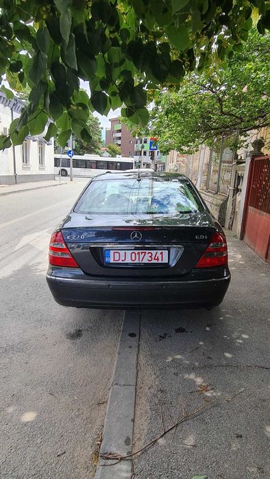 MERCEDES-BENZ E-Class 2004 — imagine 2