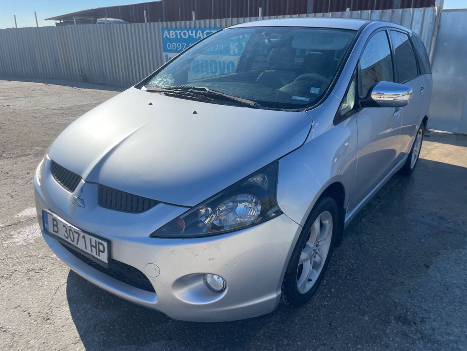 Mitsubishi Grandis 2.4 MIVEC, 165 кс., автоматик, 6 местен, 2 ключа