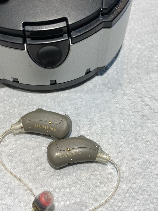 Aparate auditive Siemens ,ReSound ,Oticon proteze auditiva ReSound