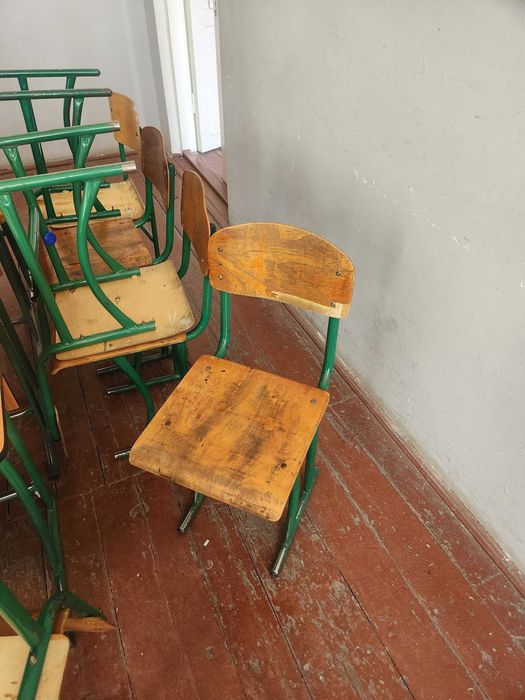 Parta va stul komplekt so'tiladi - Продается комплект столов и стульев