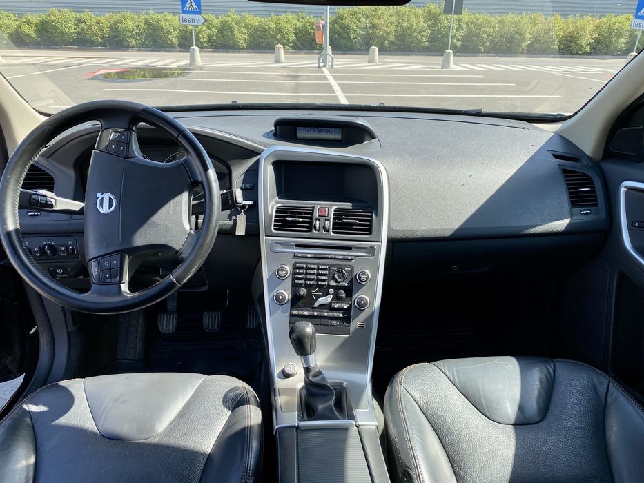 Volvo XC 60 - 4x4 AWD -205cp