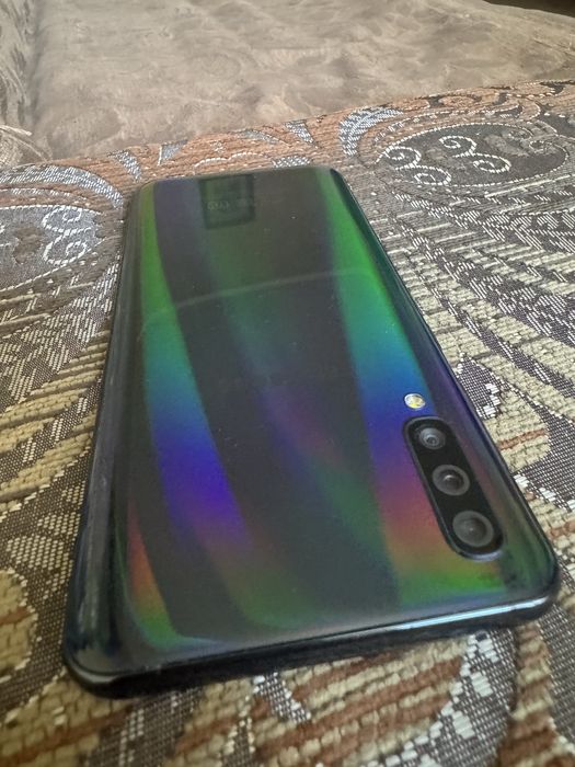 Samsung Galaxy A50 64GB (Хорошее состояние)