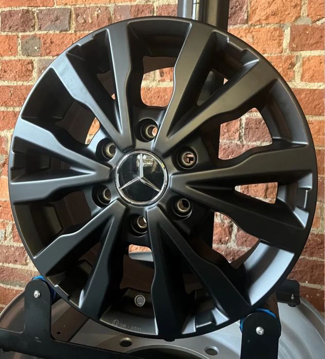 Jante 16 Mercedes Sprinter de Greutate 5600 kg  Jante Noi Negre .
