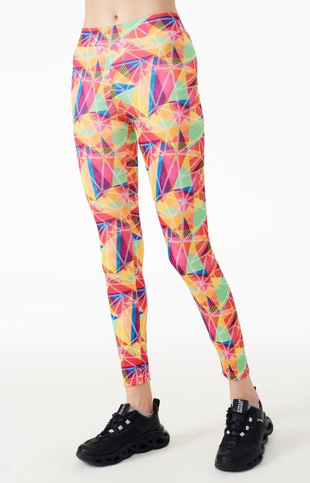 Клин за бягане- отговаря на всички изисквания на
трениращите джогинг и