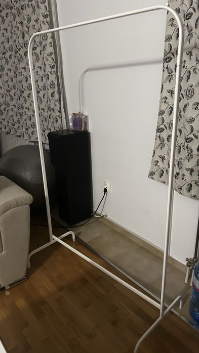 Стойка за дрехи, бяло