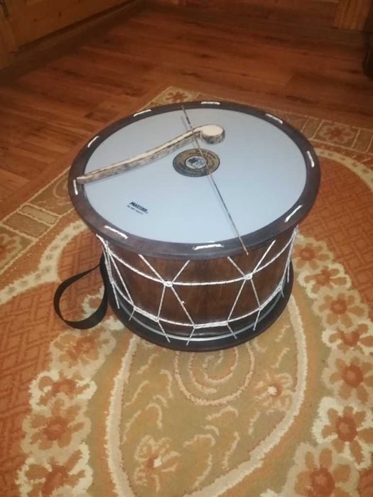 Комлект пръчки и колан за тъпан  . Шиници за танцуване   70 лв