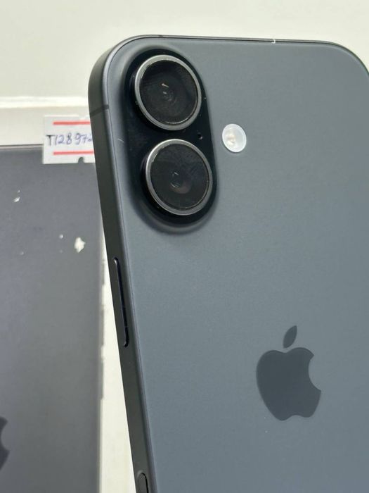iPhone 17 256gb /Akb: 100% /цп:23/