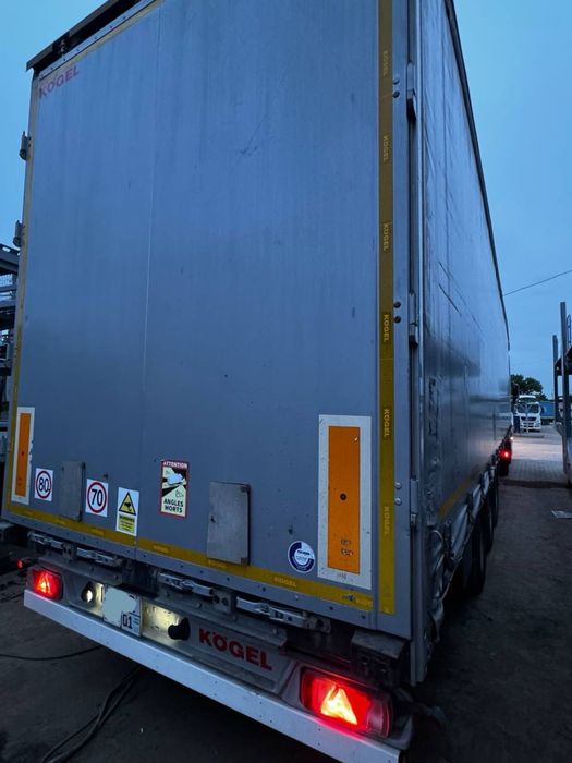 Фура Mercedes Benz Acrtos 2019 года