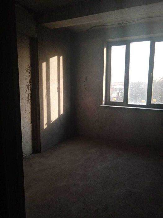 Dom kvartira sotiladi