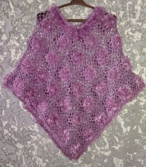 Продаётся  красивое пончо