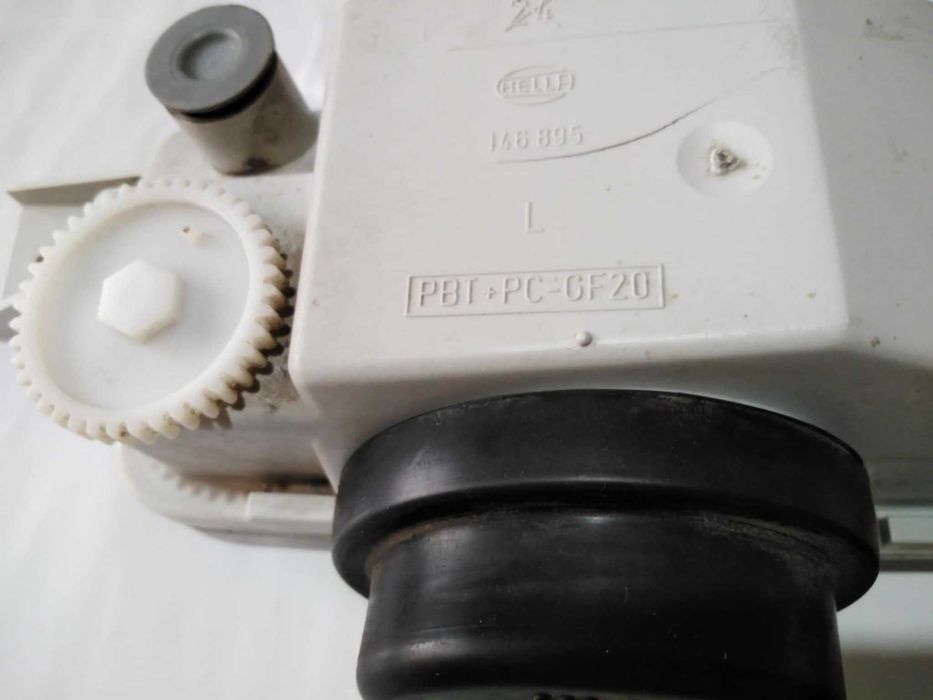 Фар за мъгла / халоген за Форд „Ескорт” 1995г.-1998г.