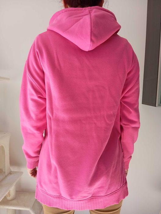 Суичър в циклама с качулка