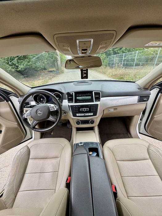 Mercedes-Benz ML 350 4MATIC 3.0 V6 • FULL • Distronic • 360° • Trapă Panoramică