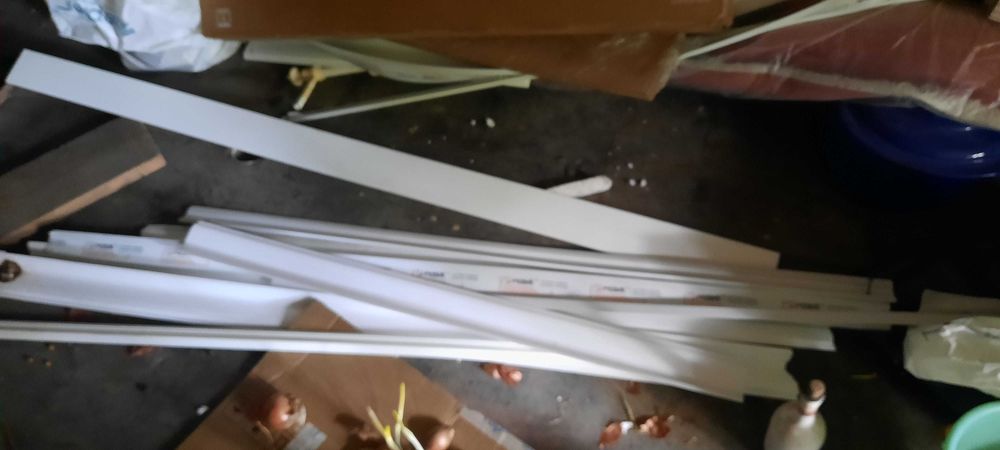 Галтели молдинг плинтус остатки