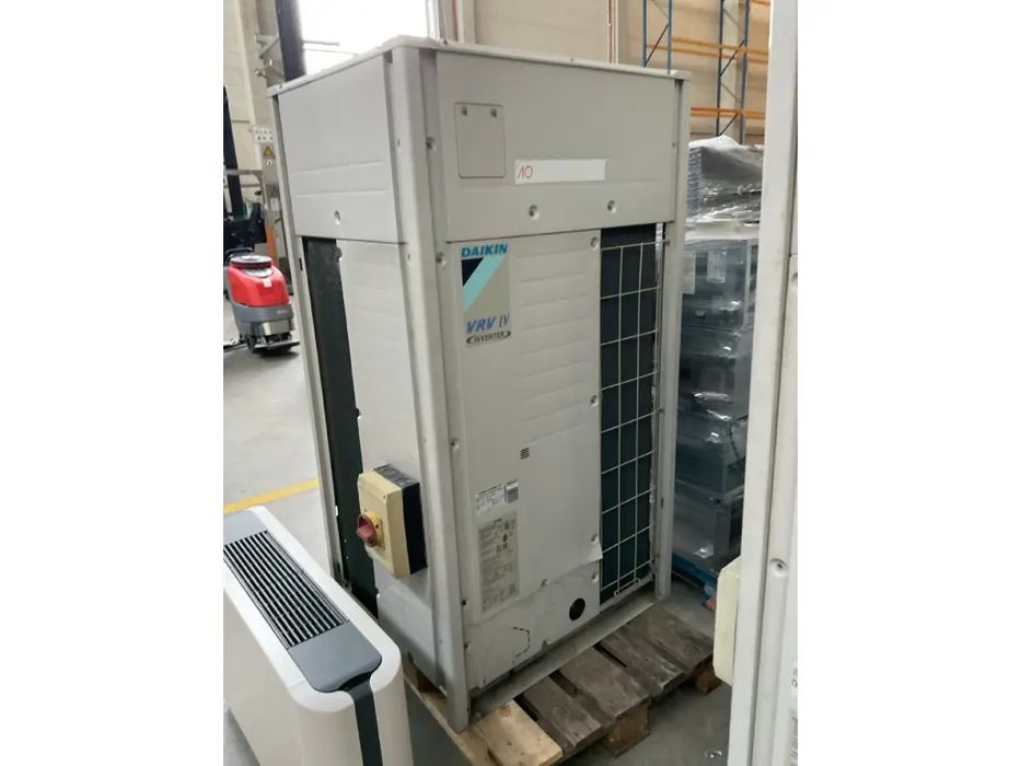 Incalzire, aer conditionat, apa calda Daikin VRV 4
